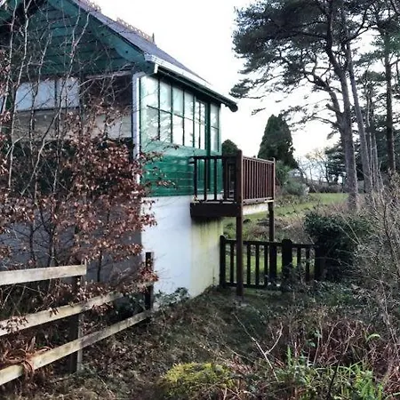 No 8 Old Manor *