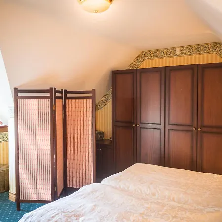 No 8 Old Manor Nyaraló