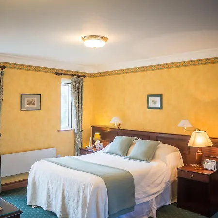 No 8 Old Manor